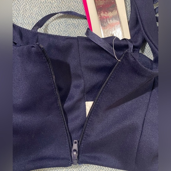 My Michelle Navy Blue Halter Criss-cross Back Cropped Top, Size 5 - Picture 4 of 9